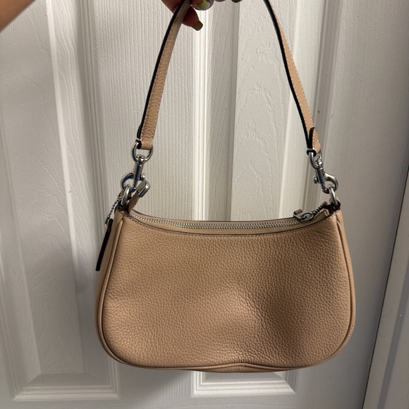 Coach Beige Leather Shoulder Bag - Picture 2 of 3